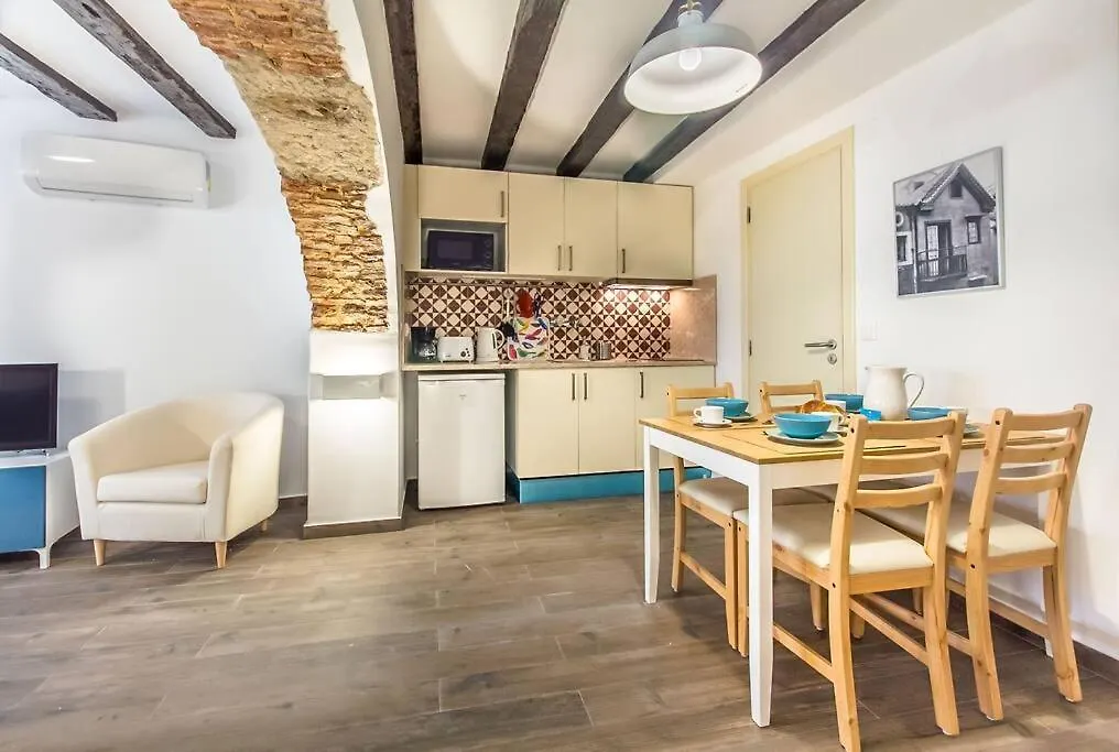 ליסבון Alfama Guest Inn Studio 0*,