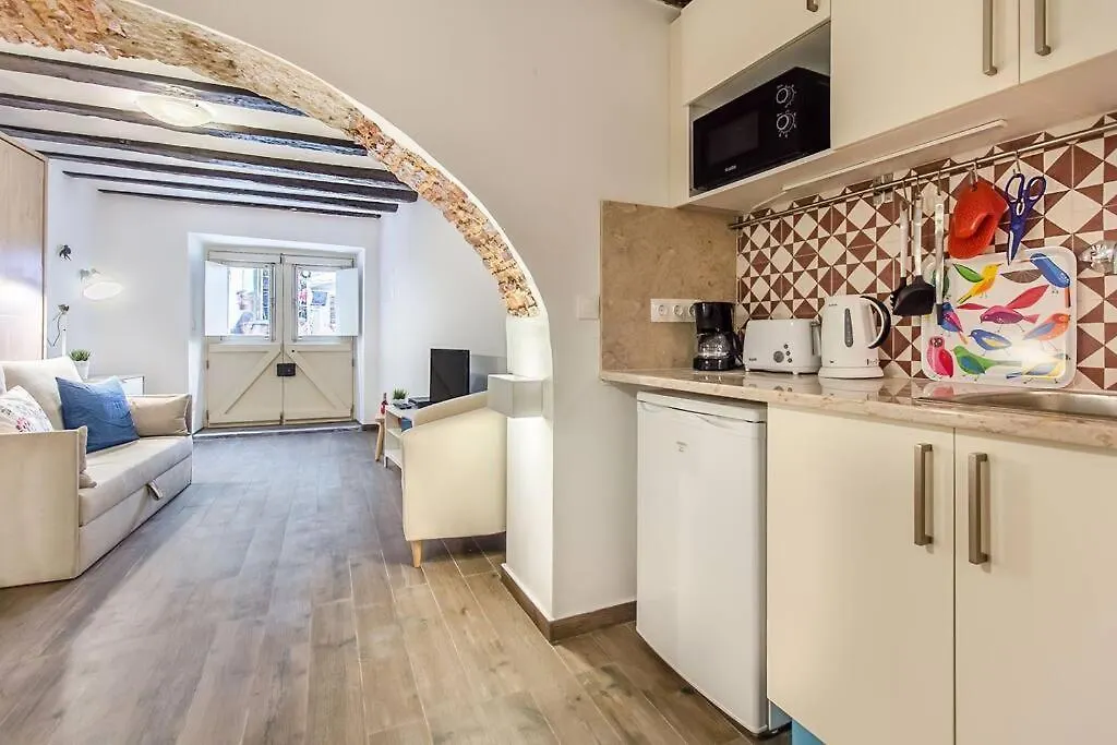 ליסבון Alfama Guest Inn Studio